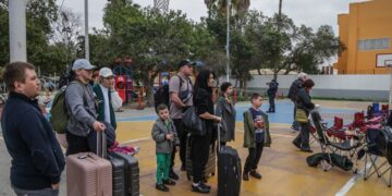 Refugiados ucranianos son ubicados en un albergue temporal en la mexicana Tijuana