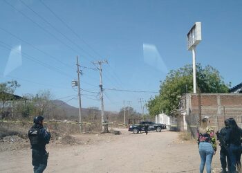 Estados unidos limita el uso de vacuna de J&J por riesgo de raros coágulos de sangre