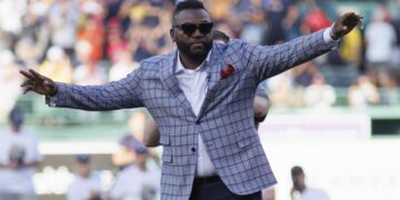 Los Medias Rojas rinden homenaje al dominicano “Big Papi” en el Fenway Park