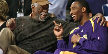 Bill Russell, leyenda de los Celtics de Boston, fallece a los 88 años