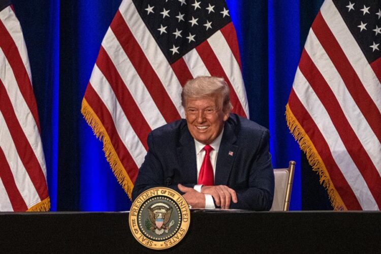 Trump dice que los documentos clasificados estaban en lugar seguro en su casa