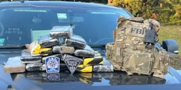 El FBI y la Policía Estatal de Massachusetts arresta a dos ciudadanos mexicanos que trajeron 15 kilogramos de cocaína