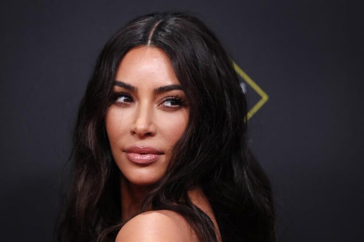 Multa millonaria contra Kim Kardashian por anunciar ilegalmente criptomonedas