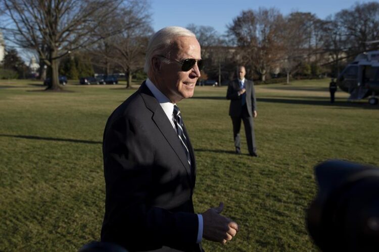 Biden asegura que Estados Unidos no mandará aviones de combate F-16 a Ucrania