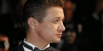 Jeremy Renner, operado de traumatismo torácico por accidente con quitanieves