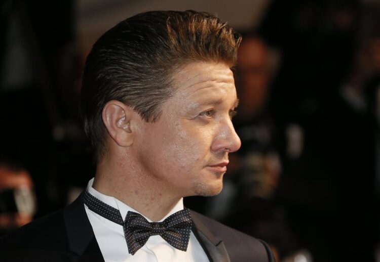 Jeremy Renner, operado de traumatismo torácico por accidente con quitanieves