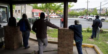 Bajan ligeramente las solicitudes de subsidio por desempleo en Estados Unidos