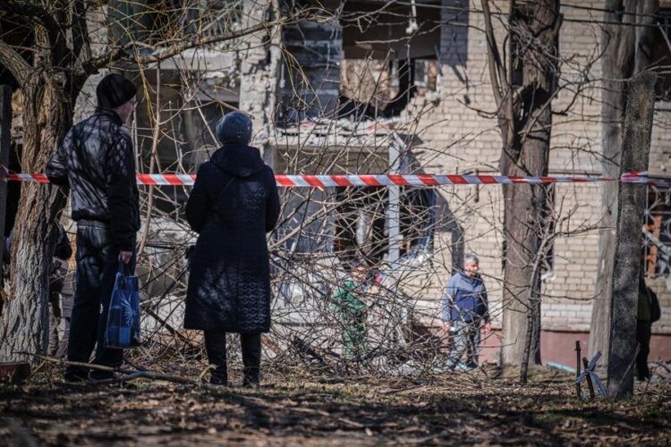 Estados Unidos acusa a Rusia de perpetrar “crímenes de guerra” en Ucrania