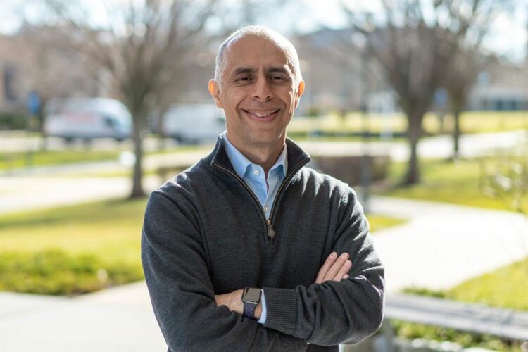 Jorge Elorza, el latino que aboga por escuelas de alta calidad para todos