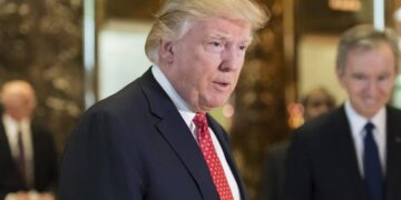 El grupo mediático de Trump presenta una querella por difamación contra el Washington Post