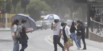 Alerta por volcán Popocatépetl sube a fase 3, con cenizas por todo el centro de México