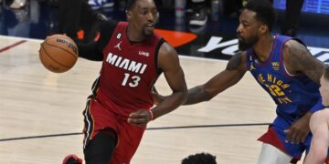 Denver sacude a Miami y toma ventaja en las Finales