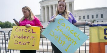 El Tribunal Supremo acaba con el plan de Biden para cancelar deuda estudiantil