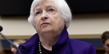 Yellen reprocha que el acuerdo sobre el techo de deuda en EEUU se lograra “in extremis”