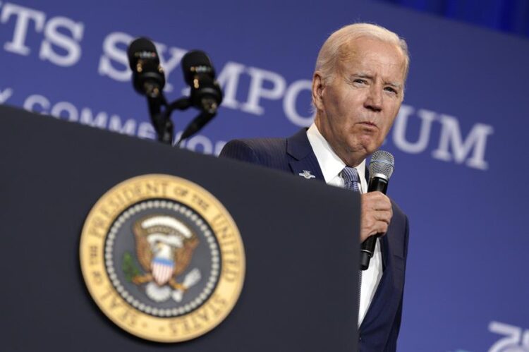 Presentan demanda judicial contra el Gobierno Biden por política que restringe el asilo