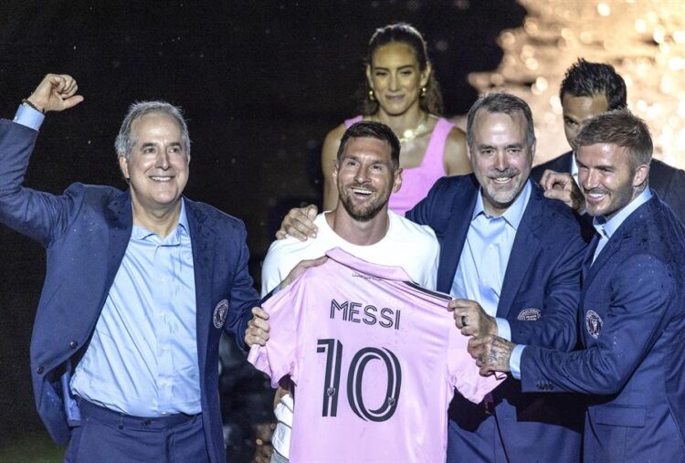 En una presentación desdibujada por la tormenta, Messi llega a Miami con ansias de ganar