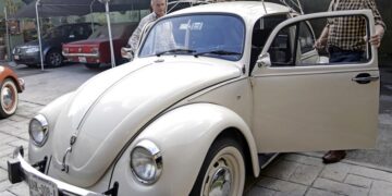 El icónico “vocho” de Volkswagen cumple 20 años de dejar de producirse en México