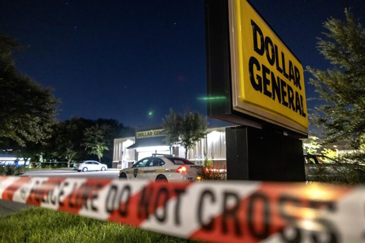 Guardia evitó matanza en universidad a manos del autor de tiroteo en Jacksonville