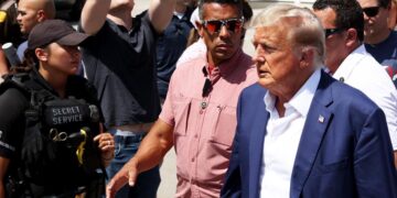 Trump confirma que este jueves se entregará a las autoridades de Georgia