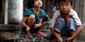 Más de 300 millones de niños viven en una situación de pobreza extrema, según la ONU