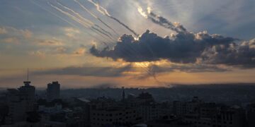 Sube a once el número de estadounidenses fallecidos en el ataque a Israel