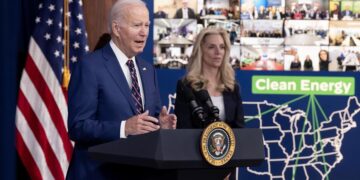 Biden habla con Netanyahu sobre los rehenes de Hamás y la situación humanitaria en Gaza