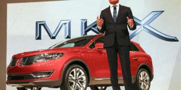 Ford dice que ha llegado al límite en sus propuestas para acabar con la huelga en Estados Unidos