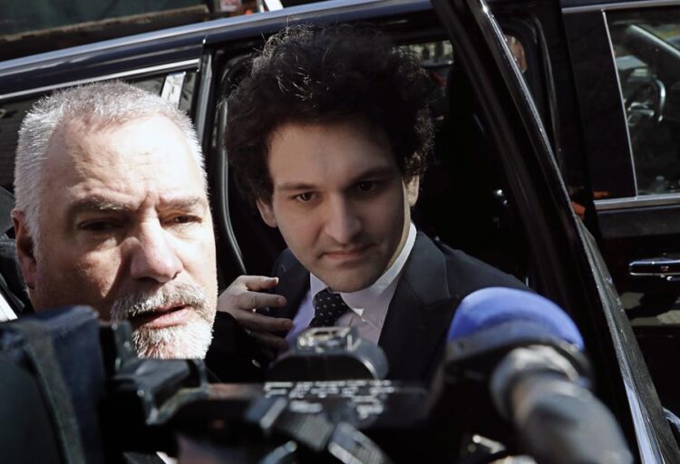 Juez del caso del fundador de FTX pide al jurado “olvidar lo que vieron en películas o TV”