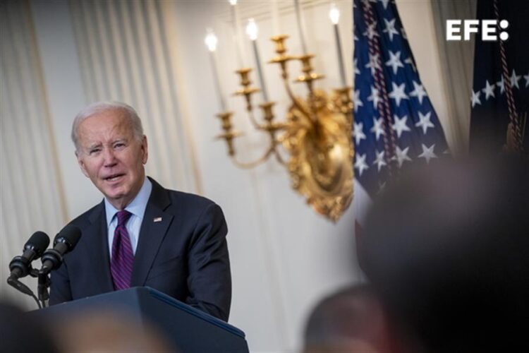 Biden habla con el rey de Jordania sobre el envío de ayuda humanitaria a Gaza