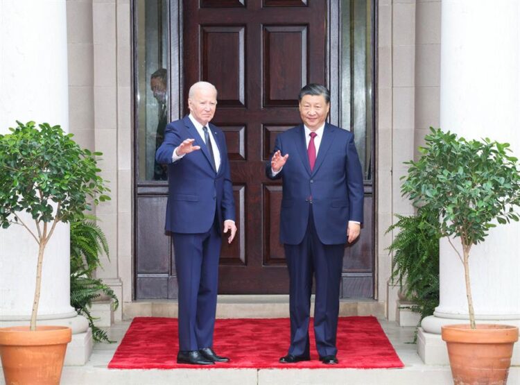 China tacha a Biden de “irresponsable” por llamar nuevamente “dictador” a Xi