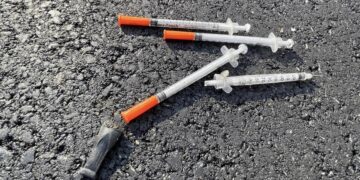Casi 60% de las personas de 12 años o más en Estados Unidos consumían drogas o alcohol en 2022