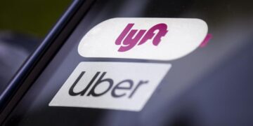 Uber y Lyft pagarán 328 millones “en el mayor acuerdo por robo de salarios” en Nueva York